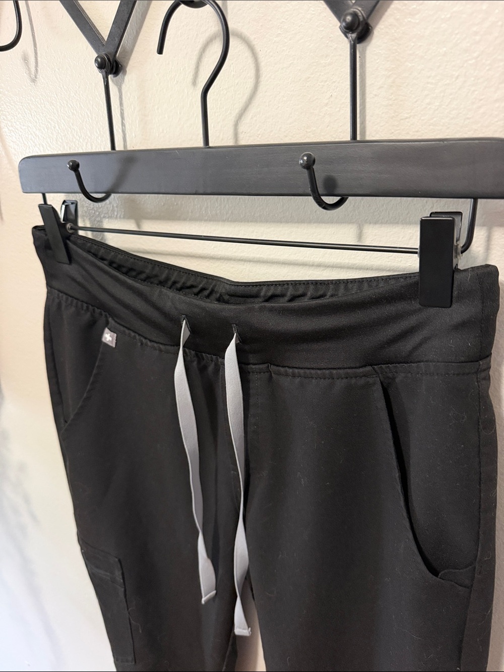 Figs Zamora Joggers - Picture 3 of 5